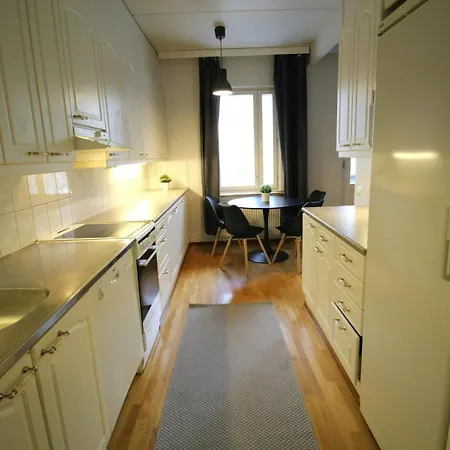 And Spacious For 4 With Sauna Λάχτι